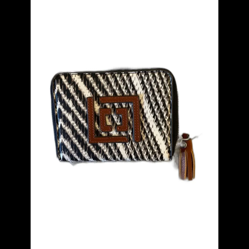 Liz Claiborne Wallet Zebra Animal Print Clutch Purse has 12‎ Credit Card Slots!!